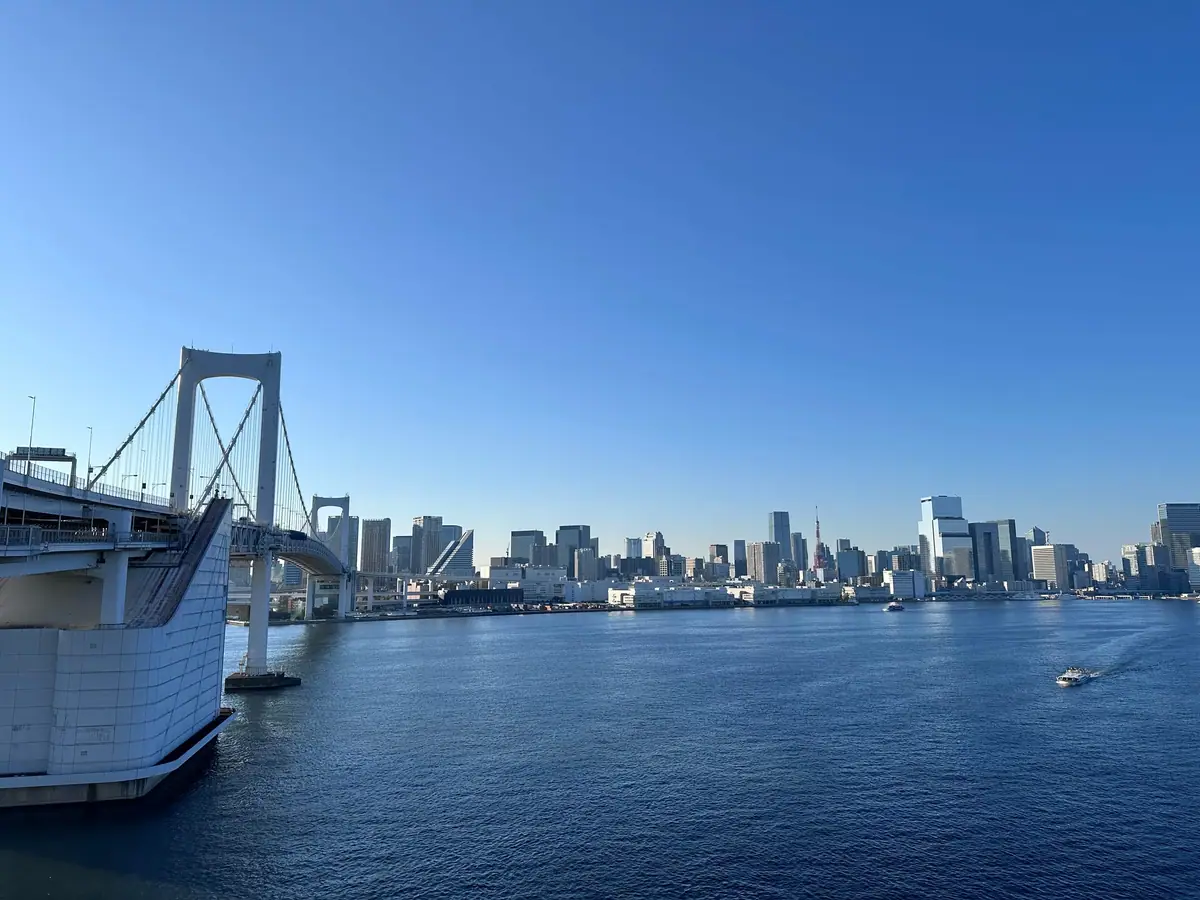 Cycling in Tokyo — Bike-Share Apps, Rules & Best Routes (2026)
